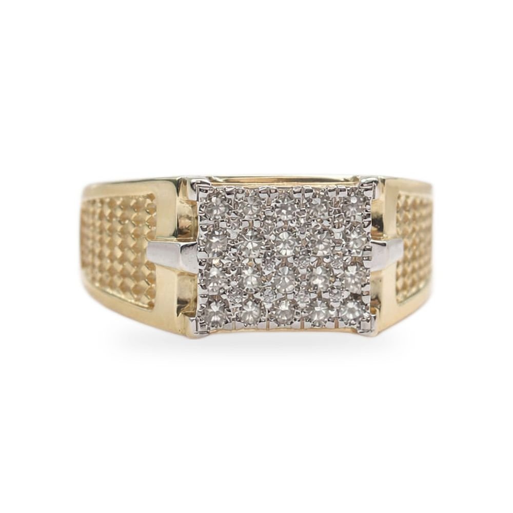 Textured Pavé Signet